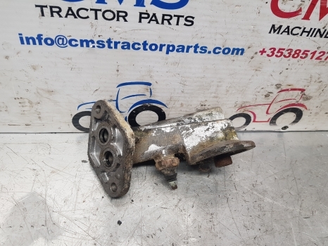 Case International 956, 1056, Xl Transmission Oil Filter Manifold 3402690r91 - Sebességváltó szűrő - Traktor: 1 kép. Case International 956, 1056, Xl Transmission Oil Filter Manifold 3402690r91 - Sebességváltó szűrő - Traktor: 1 kép.