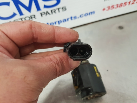 Case Maxxum 5140, Case 5000, Magnum Series, Solenoid Valve 110415a1 - Érzékelő: 5 kép. Case Maxxum 5140, Case 5000, Magnum Series, Solenoid Valve 110415a1 - Érzékelő: 5 kép.
