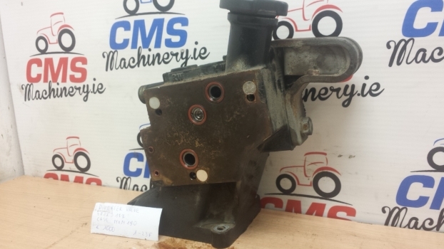 Case Mxm175, Mxm190 New Holland Tm175, Tm190 47123177 Center Diverter Valve - Hidraulikus szelep - Traktor: 3 kép. Case Mxm175, Mxm190 New Holland Tm175, Tm190 47123177 Center Diverter Valve - Hidraulikus szelep - Traktor: 3 kép.