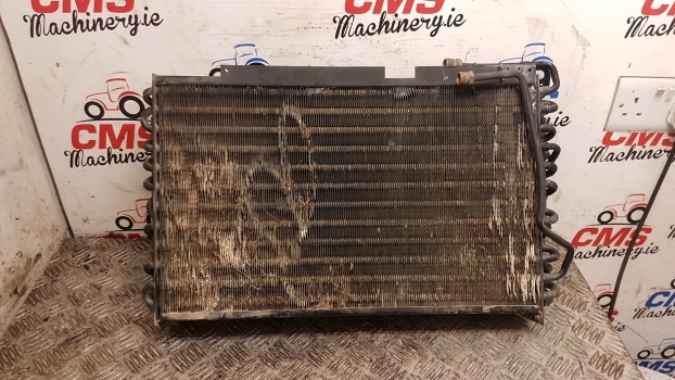 Case New Holland Tm Mxm 120 Condenser Radiator 82019425; 82023592; 82033407 - Kondenzátor - Traktor: 1 kép. Case New Holland Tm Mxm 120 Condenser Radiator 82019425; 82023592; 82033407 - Kondenzátor - Traktor: 1 kép.