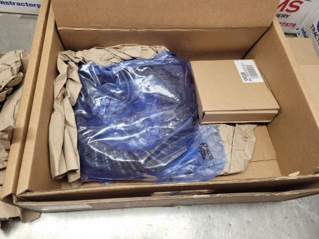 Claas Arion 600 Series A36, A37 Carraro 20.29 Si Front Axle Bevel Gear Z13x32 068875 - Első tengely: 2 kép. Claas Arion 600 Series A36, A37 Carraro 20.29 Si Front Axle Bevel Gear Z13x32 068875 - Első tengely: 2 kép.