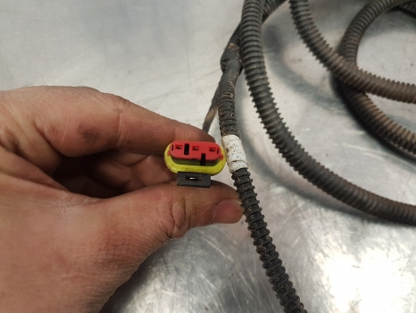 Claas Arion 640, 500, 600 Cmatic, Hexa Cab Wiring Loom 0011244003, 0011244001 - Kábel/ Kábelkorbácso: 3 kép. Claas Arion 640, 500, 600 Cmatic, Hexa Cab Wiring Loom 0011244003, 0011244001 - Kábel/ Kábelkorbácso: 3 kép.