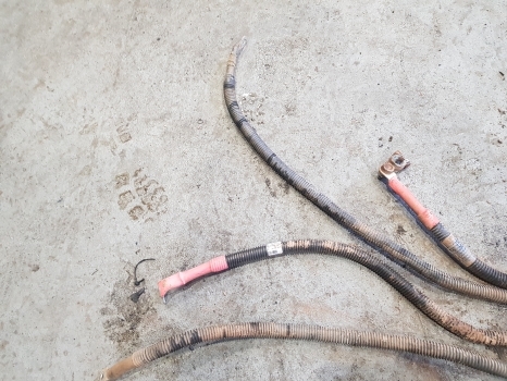 Claas Arion 640 A36 Frame Wiring Loom Complete Check The Pictures - Kábel/ Kábelkorbácso - Traktor: 2 kép. Claas Arion 640 A36 Frame Wiring Loom Complete Check The Pictures - Kábel/ Kábelkorbácso - Traktor: 2 kép.