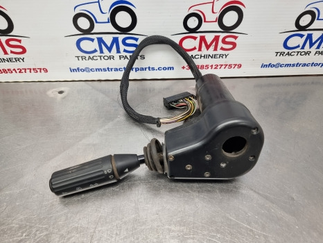 Deutz Agrotron M620, Series 6, Light Switch Lever 0.014.0007.4/20, 0.014.1170.0 - Elektromos rendszer: 1 kép. Deutz Agrotron M620, Series 6, Light Switch Lever 0.014.0007.4/20, 0.014.1170.0 - Elektromos rendszer: 1 kép.