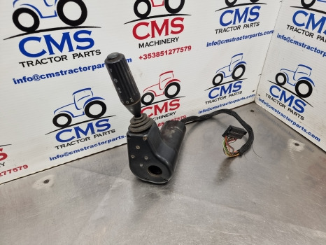 Deutz Agrotron M620, Series 6, Light Switch Lever 0.014.0007.4/20, 0.014.1170.0 - Elektromos rendszer: 5 kép. Deutz Agrotron M620, Series 6, Light Switch Lever 0.014.0007.4/20, 0.014.1170.0 - Elektromos rendszer: 5 kép.