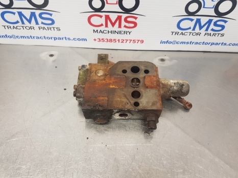 Deutz D07 7807,dx 120, 140, 160 Hydraulic Spool Valve 03593591 4335264r - Hidraulikus szelep - Traktor: 4 kép. Deutz D07 7807,dx 120, 140, 160 Hydraulic Spool Valve 03593591 4335264r - Hidraulikus szelep - Traktor: 4 kép.