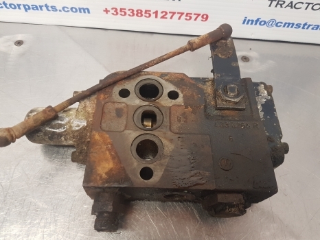 Deutz D07 7807,dx 120, 140, 160 Hydraulic Spool Valve 03593591 4335264r - Hidraulikus szelep - Traktor: 2 kép. Deutz D07 7807,dx 120, 140, 160 Hydraulic Spool Valve 03593591 4335264r - Hidraulikus szelep - Traktor: 2 kép.