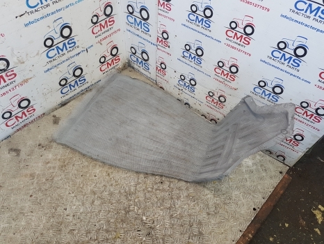 Fendt 714 Gen 6 Engine Bonnet Front Grille 743500022300, 743500021390 - Rács: 5 kép. Fendt 714 Gen 6 Engine Bonnet Front Grille 743500022300, 743500021390 - Rács: 5 kép.