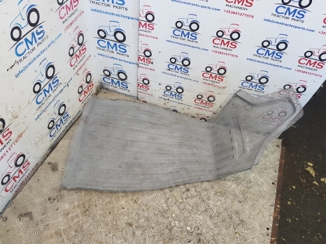 Fendt 714 Gen 6 Engine Bonnet Front Grille 743500022300, 743500021390 - Rács: 4 kép. Fendt 714 Gen 6 Engine Bonnet Front Grille 743500022300, 743500021390 - Rács: 4 kép.