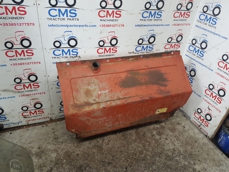 Fiat 115-90, 140-90, 130-90, 160-90, 180-90 Fuel Tank 5133526, 5110558, 5151991 - Üzemanyag tartály - Mezőgazdasági gépek: 2 kép. Fiat 115-90, 140-90, 130-90, 160-90, 180-90 Fuel Tank 5133526, 5110558, 5151991 - Üzemanyag tartály - Mezőgazdasági gépek: 2 kép.