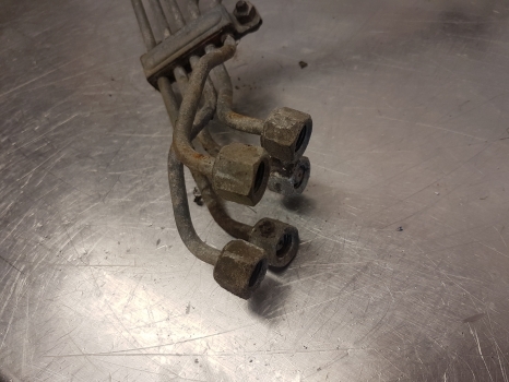 Fiat 1180, 1180dt, 1130, 1130dt Fuel Injector Line Set Genuine 770913, 4756103 - Üzemanyagrendszer - Traktor: 3 kép. Fiat 1180, 1180dt, 1130, 1130dt Fuel Injector Line Set Genuine 770913, 4756103 - Üzemanyagrendszer - Traktor: 3 kép.