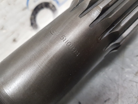 Fiat 90-90, 90-90 Dt Rear Axle Sun Shaft Rhs 5110198 - Hátsó tengely: 4 kép. Fiat 90-90, 90-90 Dt Rear Axle Sun Shaft Rhs 5110198 - Hátsó tengely: 4 kép.