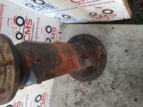 Fiat 90-90 Dt Rear Half Axle Complete 5125858, 5123251, 4998832, 4998833 - Hátsó tengely: 3 kép. Fiat 90-90 Dt Rear Half Axle Complete 5125858, 5123251, 4998832, 4998833 - Hátsó tengely: 3 kép.