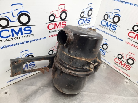 Fiat 980, Fiat 56, Series Air Filter Box Complete, Oil Bath Air Cleaner 8323459 - Légbeszívó rendszer: 2 kép. Fiat 980, Fiat 56, Series Air Filter Box Complete, Oil Bath Air Cleaner 8323459 - Légbeszívó rendszer: 2 kép.