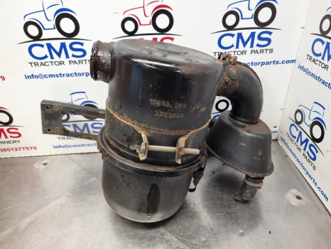 Fiat 980, Fiat 56, Series Air Filter Box Complete, Oil Bath Air Cleaner 8323459 - Légbeszívó rendszer: 1 kép. Fiat 980, Fiat 56, Series Air Filter Box Complete, Oil Bath Air Cleaner 8323459 - Légbeszívó rendszer: 1 kép.