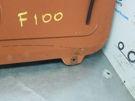 Fiat F100, F110, F115, F120, F130, F140 Air Conditioning Roof Hatch 5150852 - Karosszéria és külső - Mezőgazdasági gépek: 5 kép. Fiat F100, F110, F115, F120, F130, F140 Air Conditioning Roof Hatch 5150852 - Karosszéria és külső - Mezőgazdasági gépek: 5 kép.