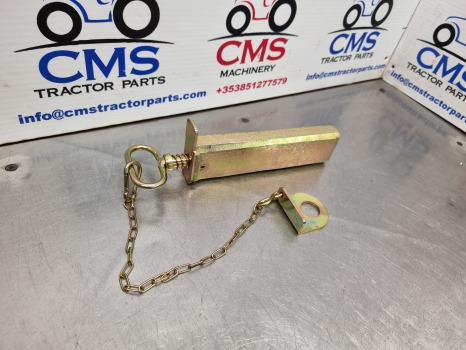 Ford 10, 30, 40, Tw Front Weight Retaining Master Pin E0nn3n242aa , E0nn3n236aa - Ellensúly: 2 kép. Ford 10, 30, 40, Tw Front Weight Retaining Master Pin E0nn3n242aa , E0nn3n236aa - Ellensúly: 2 kép.