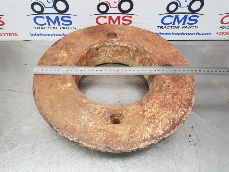 Ford 10, 600, 5000 Series, 5600, 6600 Wheel Weight 33kg 81802263, C5nn1n000a - Ellensúly: 5 kép. Ford 10, 600, 5000 Series, 5600, 6600 Wheel Weight 33kg 81802263, C5nn1n000a - Ellensúly: 5 kép.