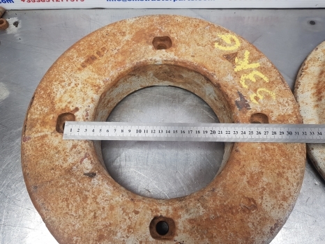 Ford 10, 600, 5000 Series, 5600, Wheel Weight 33kg, Pair 81802263, C5nn1n000a - Ellensúly: 3 kép. Ford 10, 600, 5000 Series, 5600, Wheel Weight 33kg, Pair 81802263, C5nn1n000a - Ellensúly: 3 kép.