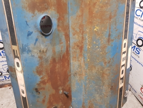 Ford 10 Series 5610, 6610, 7410, 7610, 6810 Sq Cab Bonnet Hood Panel 2 Holes - Motorháztető - Traktor: 3 kép. Ford 10 Series 5610, 6610, 7410, 7610, 6810 Sq Cab Bonnet Hood Panel 2 Holes - Motorháztető - Traktor: 3 kép.