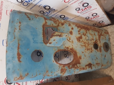 Ford 10 Series 7710, 6710 Bonnet Hood Panel 5 Holes, E1nn16a724aa, D8nn16a724ba - Motorháztető - Traktor: 1 kép. Ford 10 Series 7710, 6710 Bonnet Hood Panel 5 Holes, E1nn16a724aa, D8nn16a724ba - Motorháztető - Traktor: 1 kép.