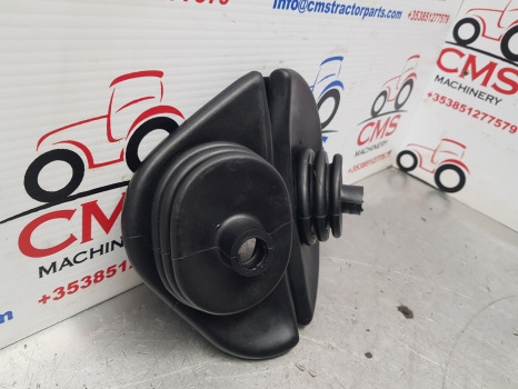 Ford 10, Tw 6610, 6810 Q Cab Gear Lever Gaiter Rubber Cover Boot E3nn7z066aa - Fülke és belső tér - Mezőgazdasági gépek: 2 kép. Ford 10, Tw 6610, 6810 Q Cab Gear Lever Gaiter Rubber Cover Boot E3nn7z066aa - Fülke és belső tér - Mezőgazdasági gépek: 2 kép.