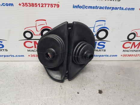 Ford 10, Tw 6610, 6810 Q Cab Gear Lever Gaiter Rubber Cover Boot E3nn7z066aa - Fülke és belső tér - Mezőgazdasági gépek: 1 kép. Ford 10, Tw 6610, 6810 Q Cab Gear Lever Gaiter Rubber Cover Boot E3nn7z066aa - Fülke és belső tér - Mezőgazdasági gépek: 1 kép.