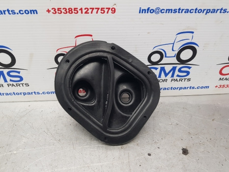 Ford 10, Tw 6610, 6810 Q Cab Gear Lever Gaiter Rubber Cover Boot E3nn7z066aa - Fülke és belső tér - Mezőgazdasági gépek: 4 kép. Ford 10, Tw 6610, 6810 Q Cab Gear Lever Gaiter Rubber Cover Boot E3nn7z066aa - Fülke és belső tér - Mezőgazdasági gépek: 4 kép.