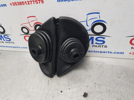 Ford 10, Tw 6610, 6810 Q Cab Gear Lever Gaiter Rubber Cover Boot E3nn7z066aa - Fülke és belső tér - Mezőgazdasági gépek: 3 kép. Ford 10, Tw 6610, 6810 Q Cab Gear Lever Gaiter Rubber Cover Boot E3nn7z066aa - Fülke és belső tér - Mezőgazdasági gépek: 3 kép.