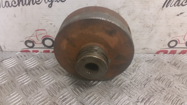 Ford 200, 1000, 100, 600, 700 Series Pto Clutch Pack D5nnn707a - Kuplung és alkatrészek: 3 kép. Ford 200, 1000, 100, 600, 700 Series Pto Clutch Pack D5nnn707a - Kuplung és alkatrészek: 3 kép.