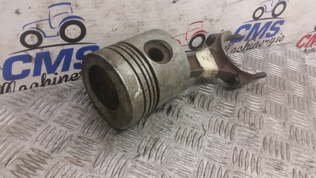 Ford 2910, 3, 4 Cyl Piston Assy , Conrod D8nn6108aa, E3hn6200ac42, 82849195 - Dugattyú/ Gyűrű/ Persely - Traktor: 4 kép. Ford 2910, 3, 4 Cyl Piston Assy , Conrod D8nn6108aa, E3hn6200ac42, 82849195 - Dugattyú/ Gyűrű/ Persely - Traktor: 4 kép.