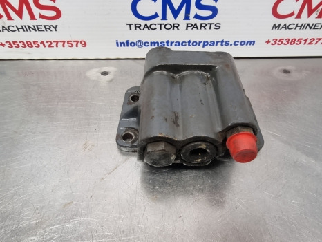 Ford 40 Series, 7840, 8240, 8340, Ts, Hydraulic Valve F2nnr947aa, 81878459 - Hidraulikus szelep - Mezőgazdasági gépek: 4 kép. Ford 40 Series, 7840, 8240, 8340, Ts, Hydraulic Valve F2nnr947aa, 81878459 - Hidraulikus szelep - Mezőgazdasági gépek: 4 kép.