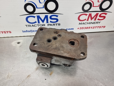 Ford 40 Series, 7840, 8240, 8340, Ts, Hydraulic Valve F2nnr947aa, 81878459 - Hidraulikus szelep - Mezőgazdasági gépek: 5 kép. Ford 40 Series, 7840, 8240, 8340, Ts, Hydraulic Valve F2nnr947aa, 81878459 - Hidraulikus szelep - Mezőgazdasági gépek: 5 kép.