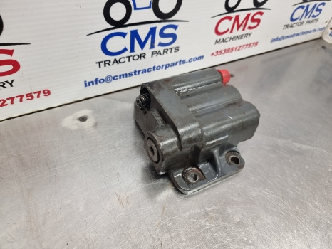 Ford 40 Series, 7840, 8240, 8340, Ts, Hydraulic Valve F2nnr947aa, 81878459 - Hidraulikus szelep - Mezőgazdasági gépek: 2 kép. Ford 40 Series, 7840, 8240, 8340, Ts, Hydraulic Valve F2nnr947aa, 81878459 - Hidraulikus szelep - Mezőgazdasági gépek: 2 kép.