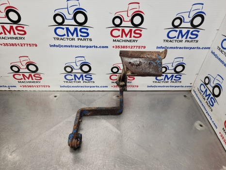 Ford 4610, 10 Series, Lp Cab Clutch Pedal D4nn2n002c - Pedál - Traktor: 1 kép. Ford 4610, 10 Series, Lp Cab Clutch Pedal D4nn2n002c - Pedál - Traktor: 1 kép.