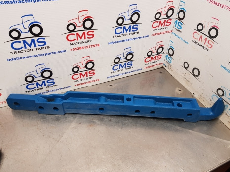 Ford 4610 And 5640 Combi Hitch With Hook And Drawbar 82852035 - Keret/ Alváz: 1 kép. Ford 4610 And 5640 Combi Hitch With Hook And Drawbar 82852035 - Keret/ Alváz: 1 kép.