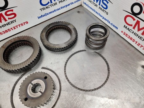 Ford 4630, 30 Series, Clutch Plate, Disc And Hub 86604372, K3660623692 - Kuplung és alkatrészek: 5 kép. Ford 4630, 30 Series, Clutch Plate, Disc And Hub 86604372, K3660623692 - Kuplung és alkatrészek: 5 kép.