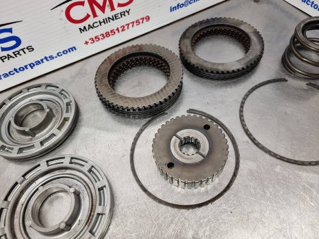Ford 4630, 30 Series, Clutch Plate, Disc And Hub 86604372, K3660623692 - Kuplung és alkatrészek: 4 kép. Ford 4630, 30 Series, Clutch Plate, Disc And Hub 86604372, K3660623692 - Kuplung és alkatrészek: 4 kép.