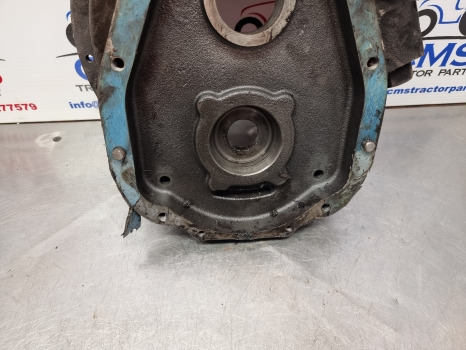 Ford 4630, 30 Series, Transmission Front Housing K3660423112, 83985516 - Sebességváltó: 4 kép. Ford 4630, 30 Series, Transmission Front Housing K3660423112, 83985516 - Sebességváltó: 4 kép.