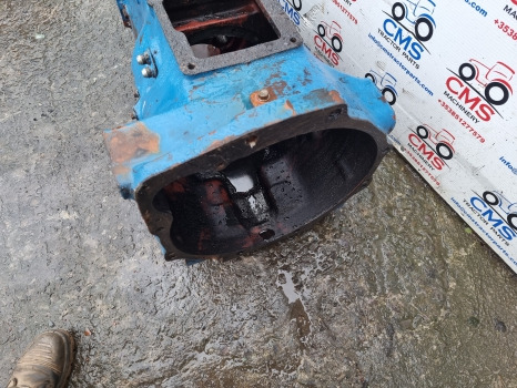 Ford 4630, 5030, 4830, 30 Series, Transmission Gearbox Housing K3660221114 - Sebességváltó: 4 kép. Ford 4630, 5030, 4830, 30 Series, Transmission Gearbox Housing K3660221114 - Sebességváltó: 4 kép.