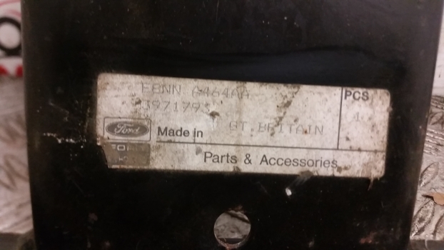 Ford 555c, 655c, 555d, 575d, 655d, 675d Seat Brackets E8nna464aa, 83971793 - Ülés - Traktor: 4 kép. Ford 555c, 655c, 555d, 575d, 655d, 675d Seat Brackets E8nna464aa, 83971793 - Ülés - Traktor: 4 kép.