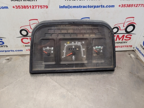 Ford 5640, 6640, 7740, 7840, 8240, 8340 Instrument Cluster Dashboard F0nn10849db - Elektromos rendszer: 1 kép. Ford 5640, 6640, 7740, 7840, 8240, 8340 Instrument Cluster Dashboard F0nn10849db - Elektromos rendszer: 1 kép.