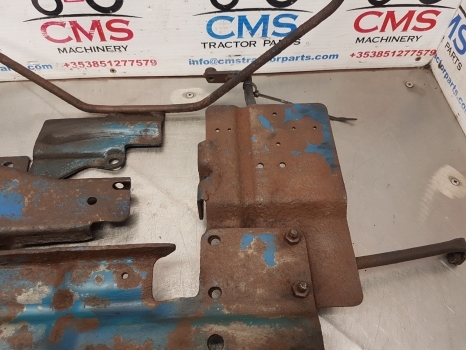 Ford 6610, 7710, Battery Support And Pannel Support E4nn16b814cb, E5nn10769aa - Akkumulátor - Traktor: 3 kép. Ford 6610, 7710, Battery Support And Pannel Support E4nn16b814cb, E5nn10769aa - Akkumulátor - Traktor: 3 kép.