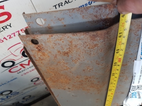 Ford 6610 Bonnet Hood Panel Lhs C7nn16626g, C5nn566af, C5nn16626am, 81815949 - Motorháztető - Traktor: 5 kép. Ford 6610 Bonnet Hood Panel Lhs C7nn16626g, C5nn566af, C5nn16626am, 81815949 - Motorháztető - Traktor: 5 kép.