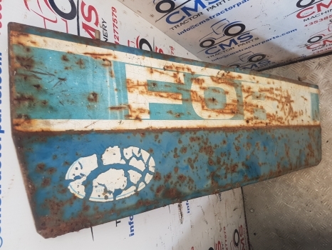 Ford 7600 Lhs Bonnet Hood Panel C7nn16625e, E9nn16a724aa, D5nn16a724b - Motorháztető - Traktor: 3 kép. Ford 7600 Lhs Bonnet Hood Panel C7nn16625e, E9nn16a724aa, D5nn16a724b - Motorháztető - Traktor: 3 kép.