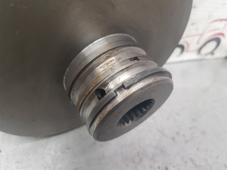 Ford 7610, 5610 Pto Clutch Pack Assembly 10, Ts Series 83924795, E0nnn707aa - Kuplung és alkatrészek: 3 kép. Ford 7610, 5610 Pto Clutch Pack Assembly 10, Ts Series 83924795, E0nnn707aa - Kuplung és alkatrészek: 3 kép.