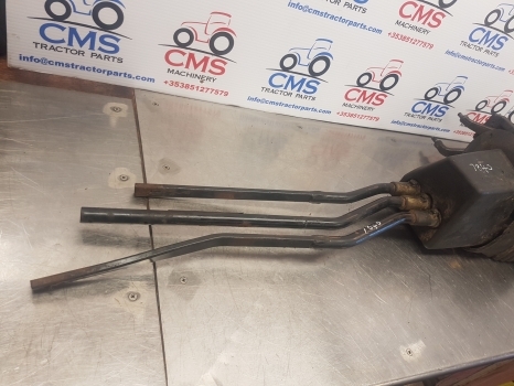 Ford 7840, 40, Ts Series Transmission Shift Control Assy F0nn7z287ac - Erőátvitel - Traktor: 2 kép. Ford 7840, 40, Ts Series Transmission Shift Control Assy F0nn7z287ac - Erőátvitel - Traktor: 2 kép.
