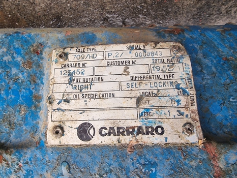 Ford 8240, 8340 Carraro 709/hd Front Axle Beam Housing With Differential 19015 - Tengely és alkatrészek: 3 kép. Ford 8240, 8340 Carraro 709/hd Front Axle Beam Housing With Differential 19015 - Tengely és alkatrészek: 3 kép.