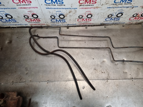 Ford 8340, 7840, 8240, Transmission Oil Cooler Pipes, Tubes 82006300, 82016764 - Radiátor: 4 kép. Ford 8340, 7840, 8240, Transmission Oil Cooler Pipes, Tubes 82006300, 82016764 - Radiátor: 4 kép.