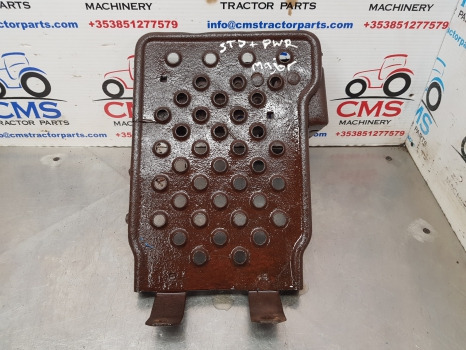 Ford Major, Super Major Cab Footstep Lh With Bracket E1addn16450a, E1adkn16472 - Légbeszívó rendszer: 1 kép. Ford Major, Super Major Cab Footstep Lh With Bracket E1addn16450a, E1adkn16472 - Légbeszívó rendszer: 1 kép.